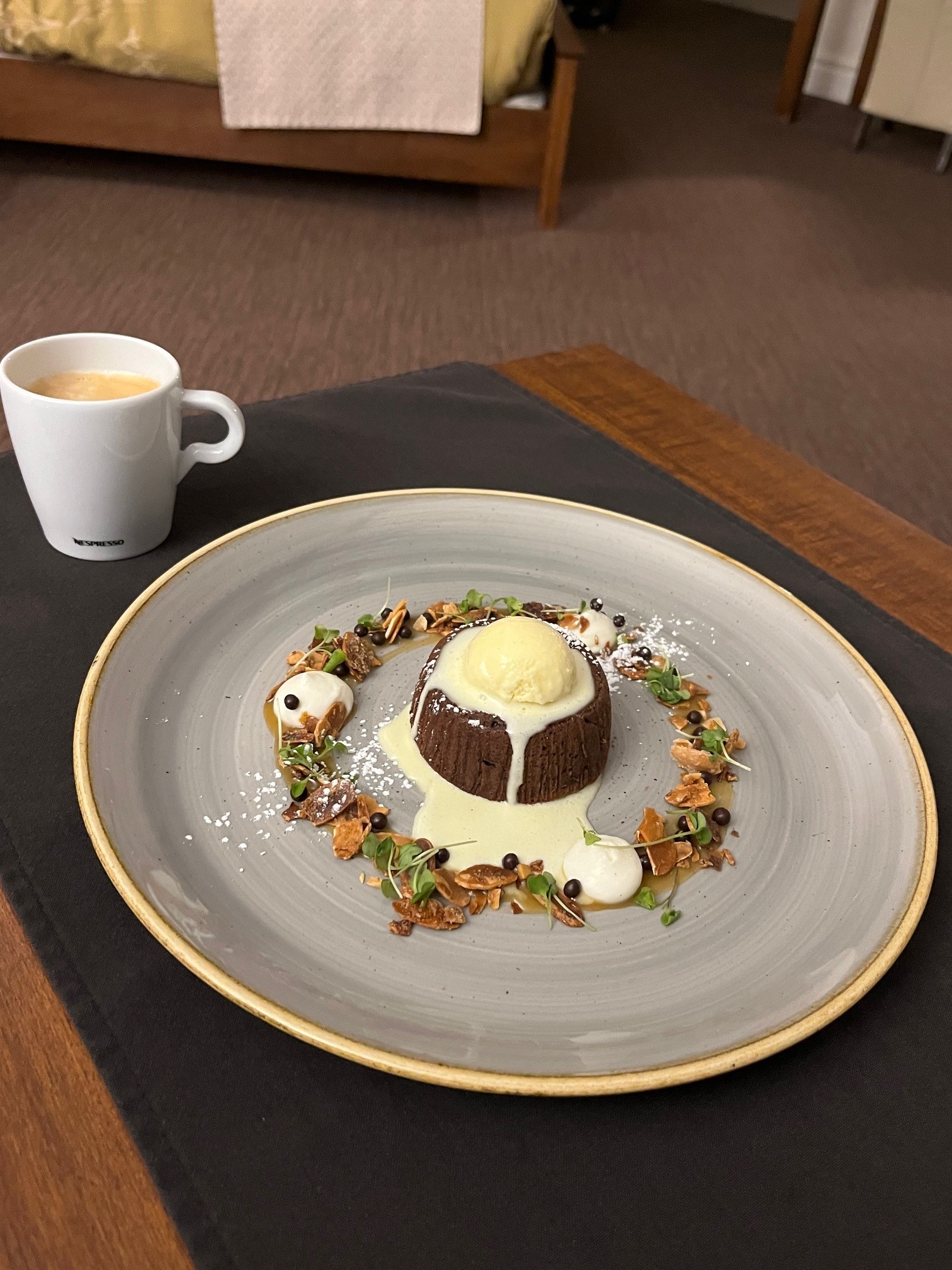Dessert à la chambre 18